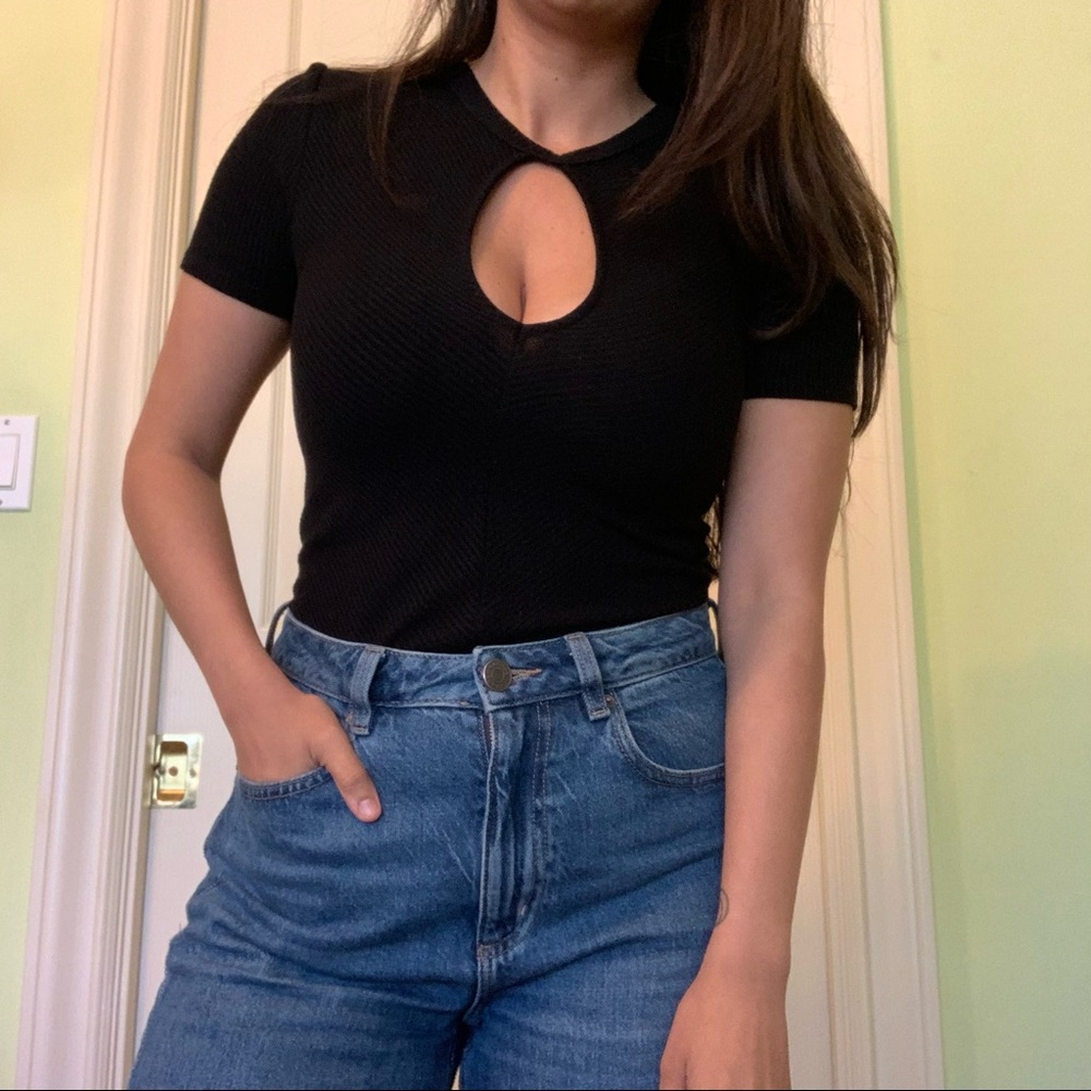 Black keyhole high neck shirt